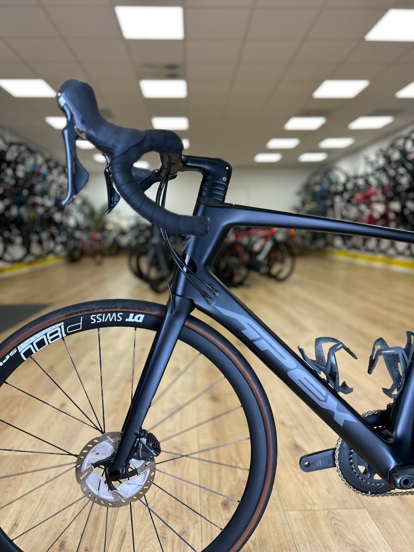 Apex Flare Carbon Racefiets