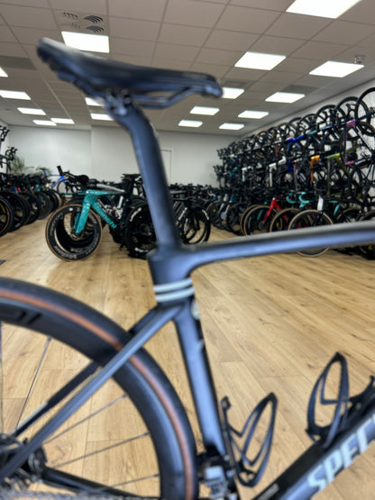 Specialized Roubaix Expert Di2 Carbon Road Bike