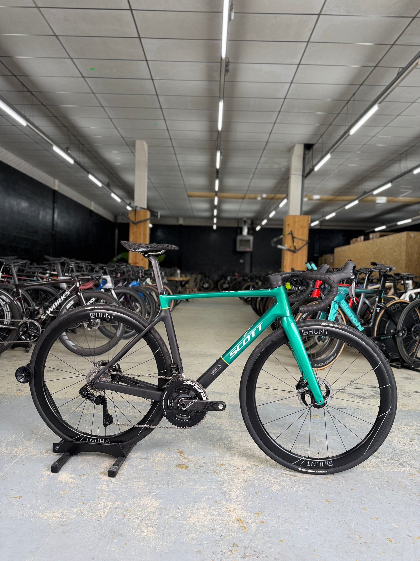 Scott Addict RC Di2 Aston Martin Carbon Racefiets