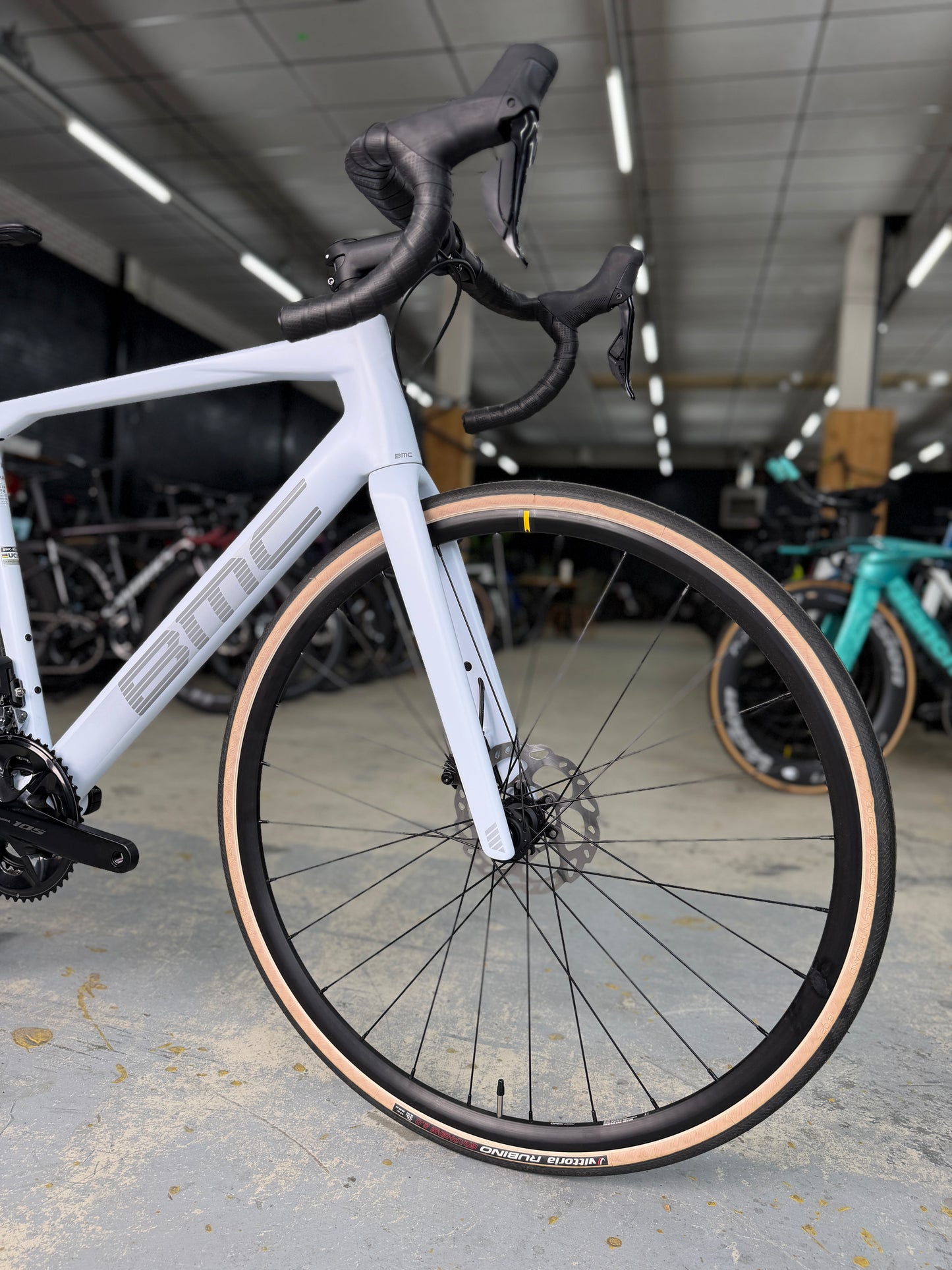 NIEUW BMC Roadmachine Four Di2 Carbon Racefiets