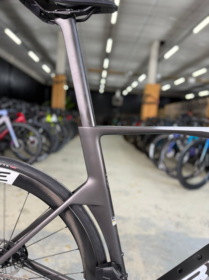 NEW BMC Teammachine R 01 AXS Carbon Road Bike