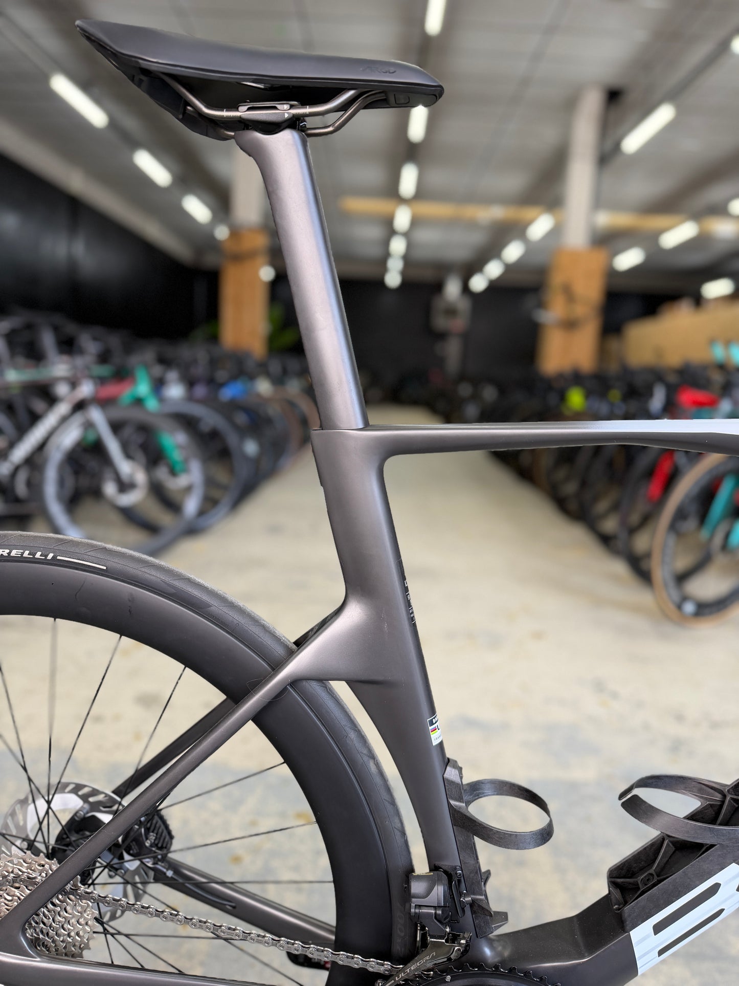 NIEUW BMC TeamMachine R01 LTD Di2 Carbon Racefiets