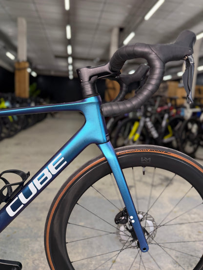 Cube Attain C:62 SLT Di2 Carbon Racefiets