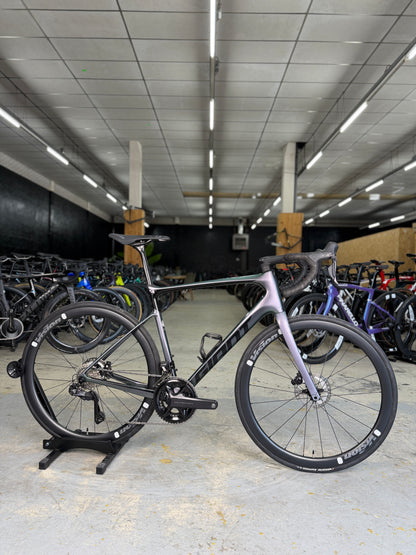 Giant Defy Advanced Pro 1 Di2 Carbon Road Bike