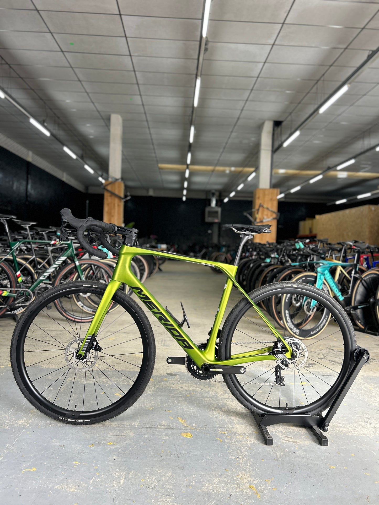 Showroom Model Merida Scultura Endurance GR 8000 Carbon Road Bike