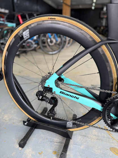Bianchi Aquila CV Dura Ace Di2 Carbon Racefiets