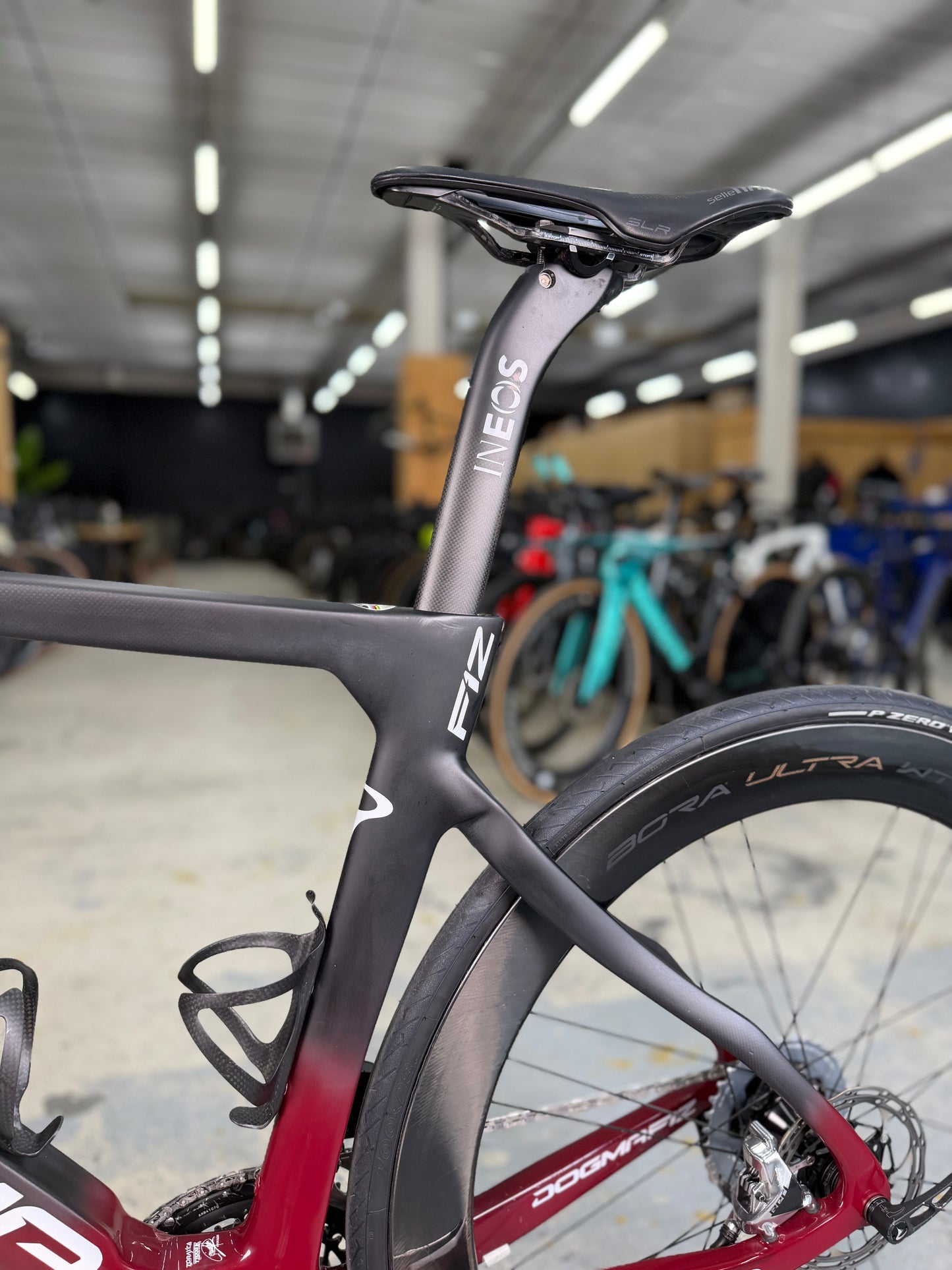 Pinarello Dogma F12 INEOS Team eTap Carbon Racefiets