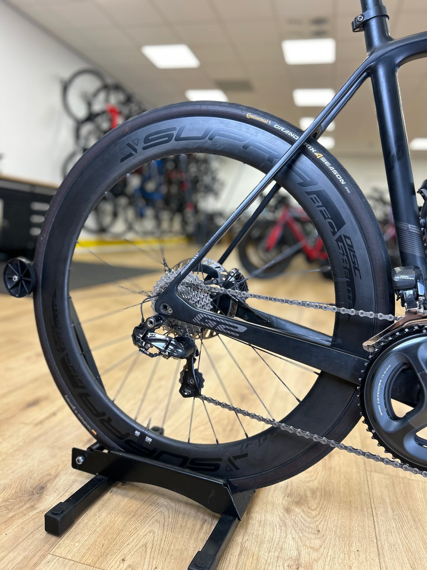 Sensa Giulia Di2 Ultegra Carbon Disc Racefiets