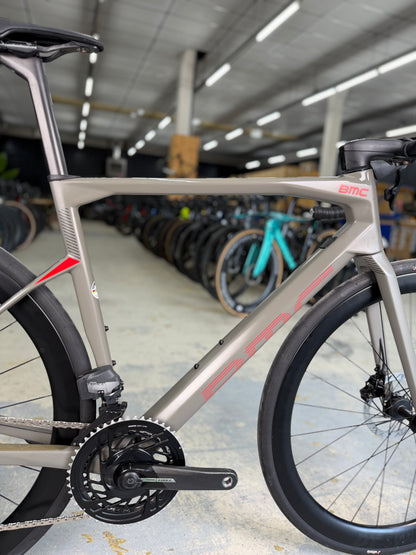 BMC Roadmachine 01 THREE AXS Carbon Racefiets