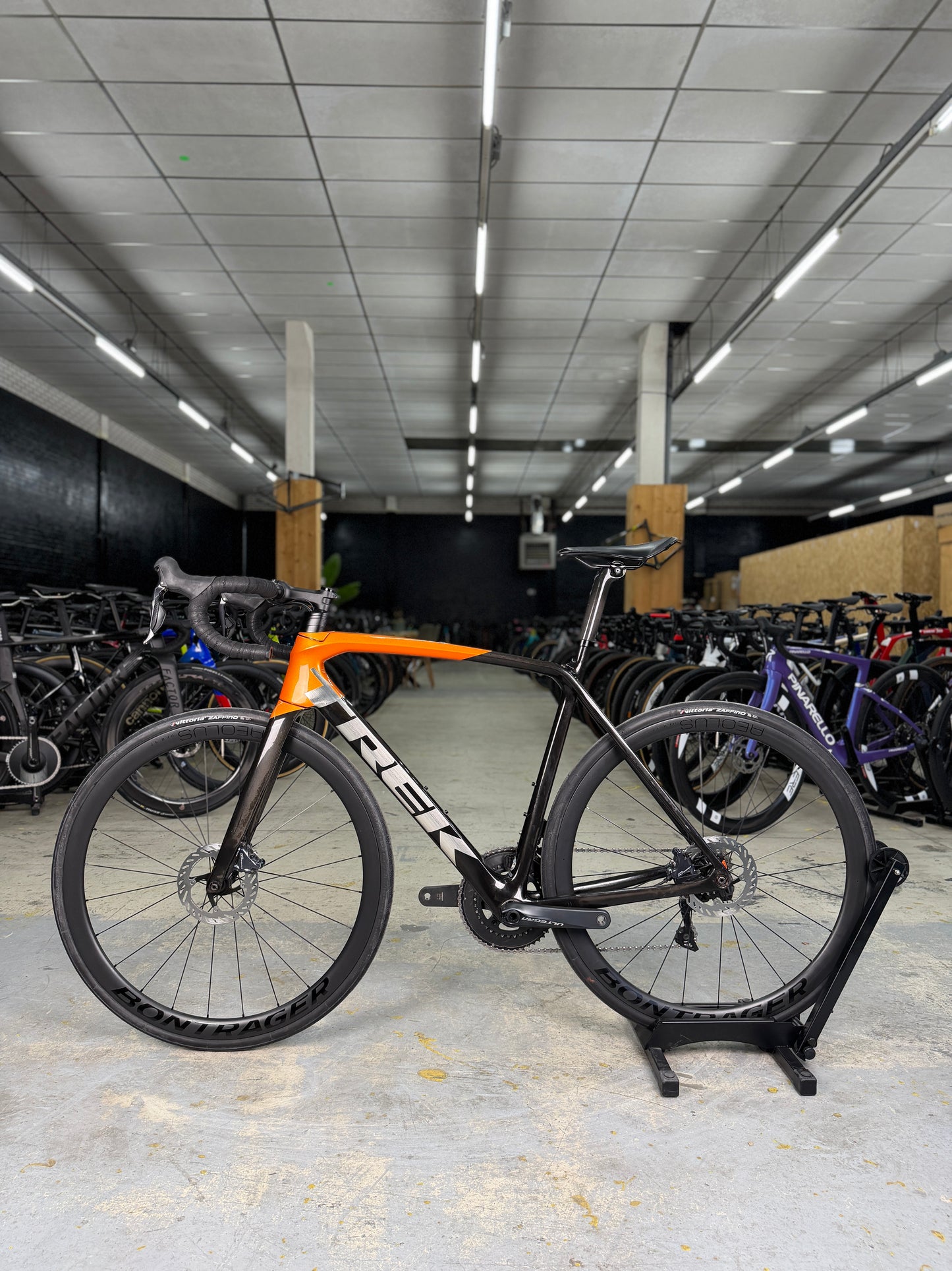 Trek Emonda SL7 Di2 Carbon Road Bike