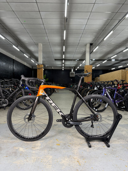 Trek Emonda SL7 Di2 Carbon Road Bike