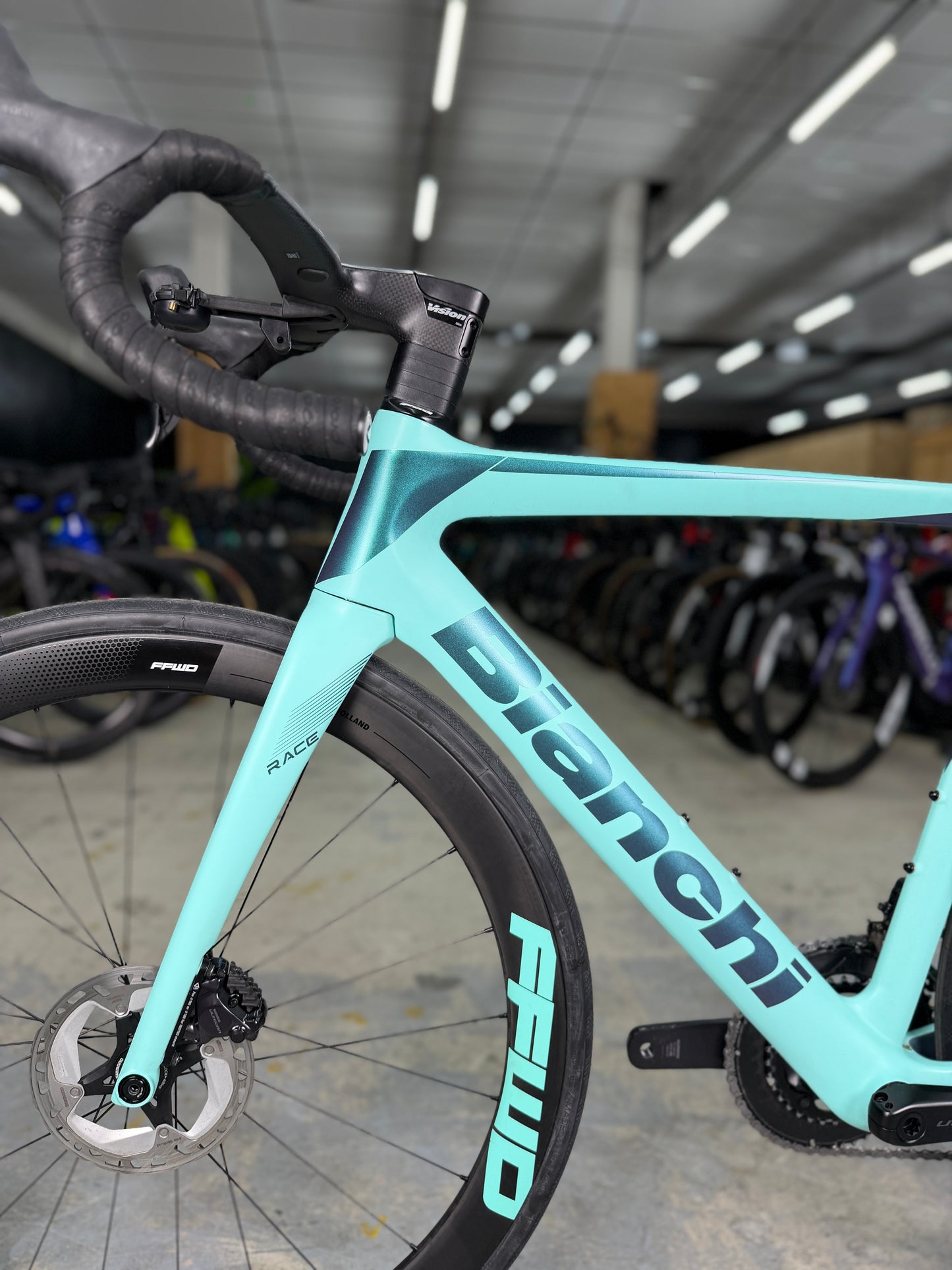 Bianchi Oltre Race Di2 Carbon Road Bike