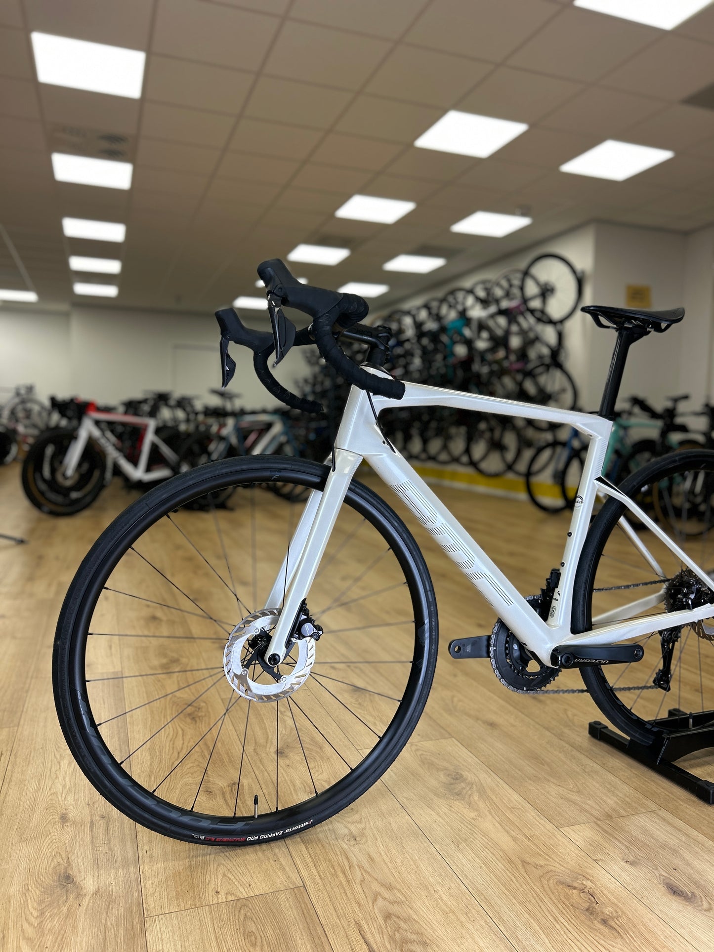 BMC Roadmachine Di2 Carbon Racefiets