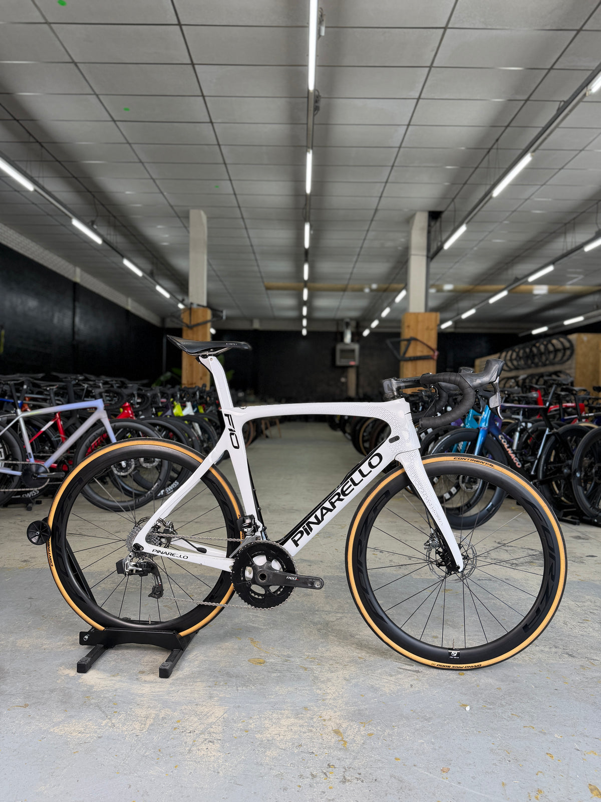 Pinarello Dogma F10 SRAM Red eTap Carbon Road Bike