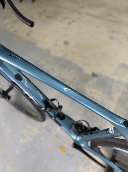 Giant TCR Advanced Pro Di2 Carbon Road Bike