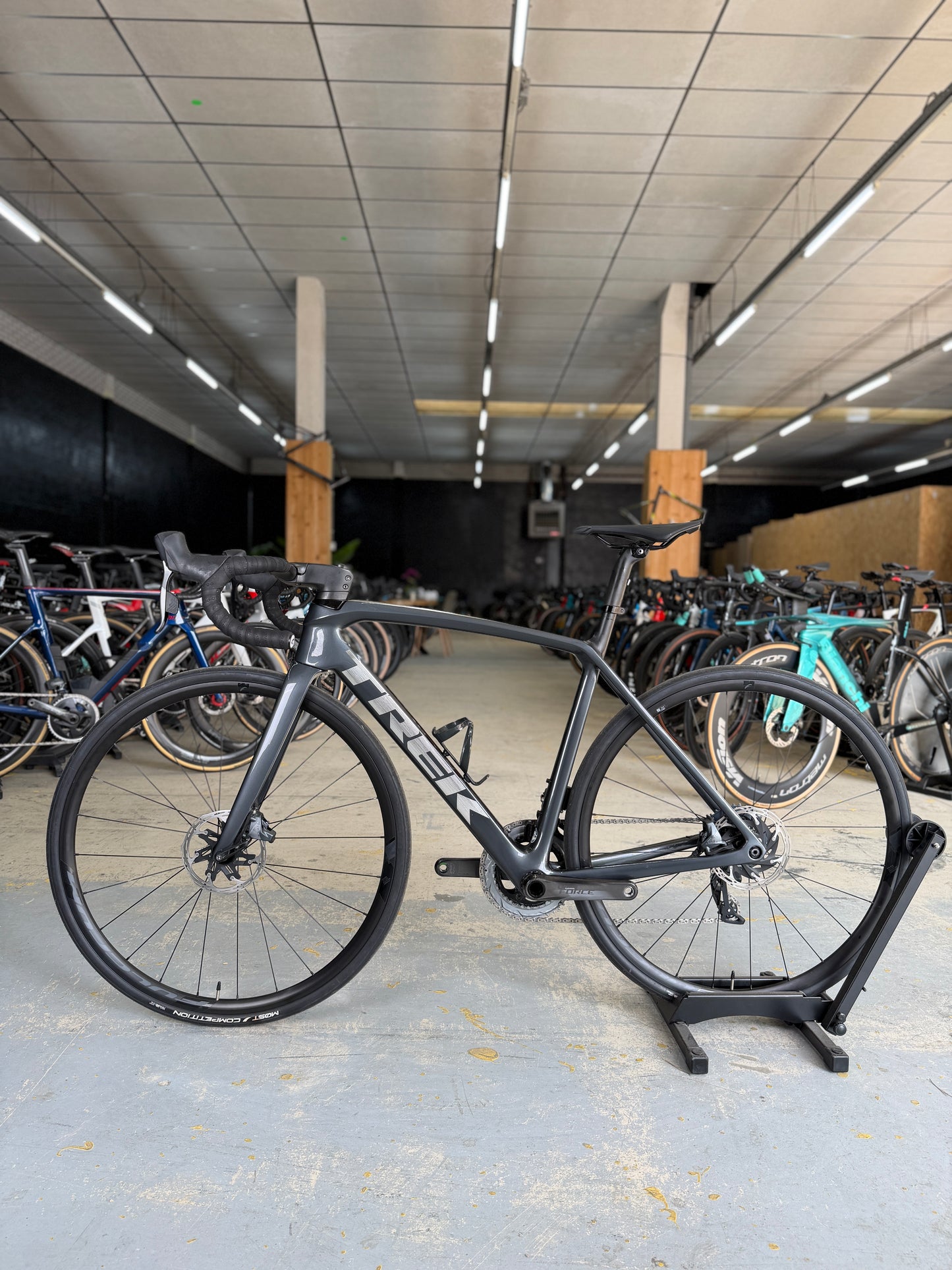 Trek Émonda SL6 AXS Carbon Road Bike