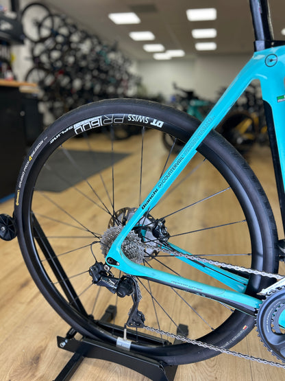 Bianchi Infinito CV Di2 Carbon Racefiets