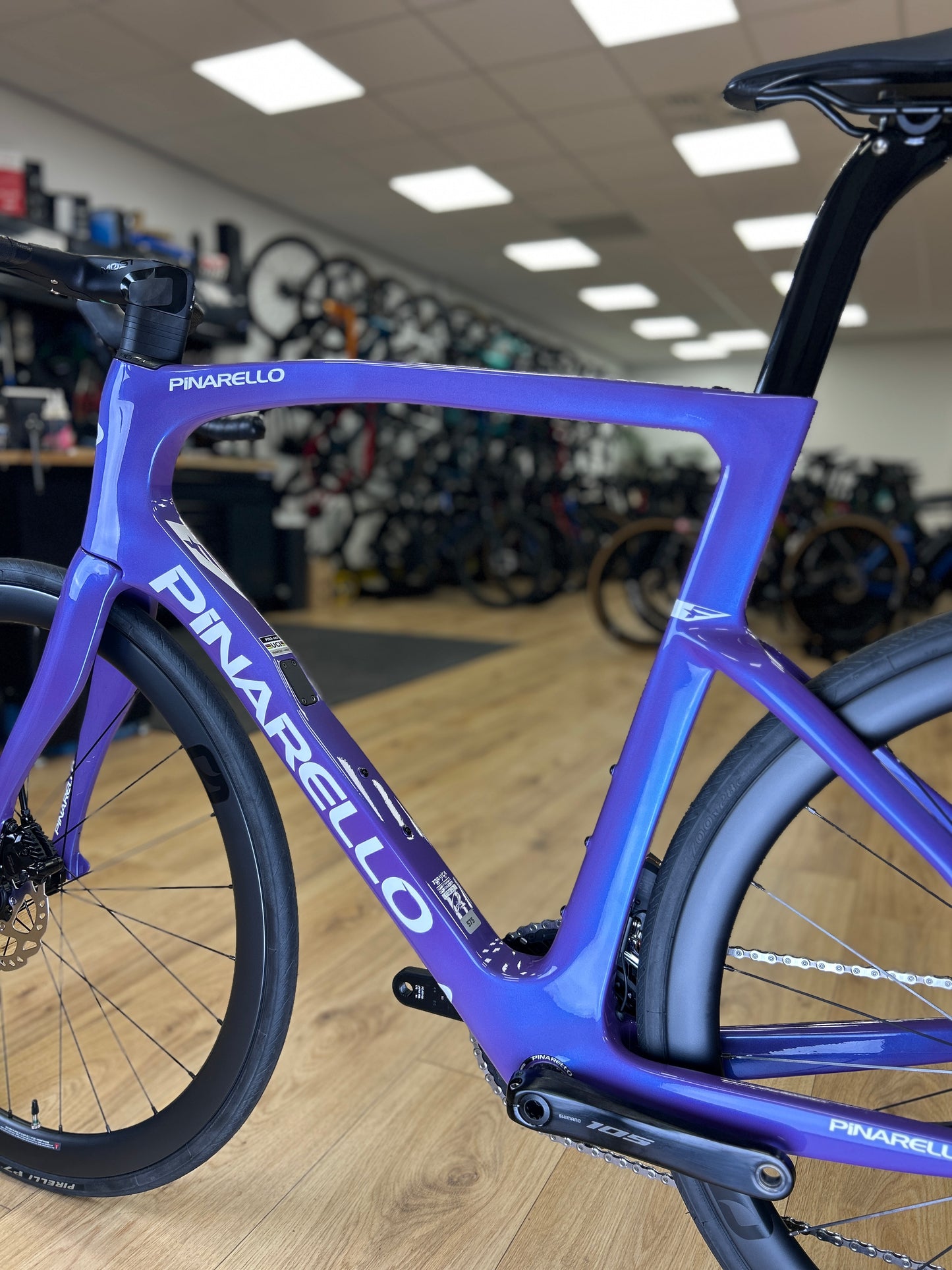 0km Showroom Model Pinarello F5 Di2 Carbon Racefiets