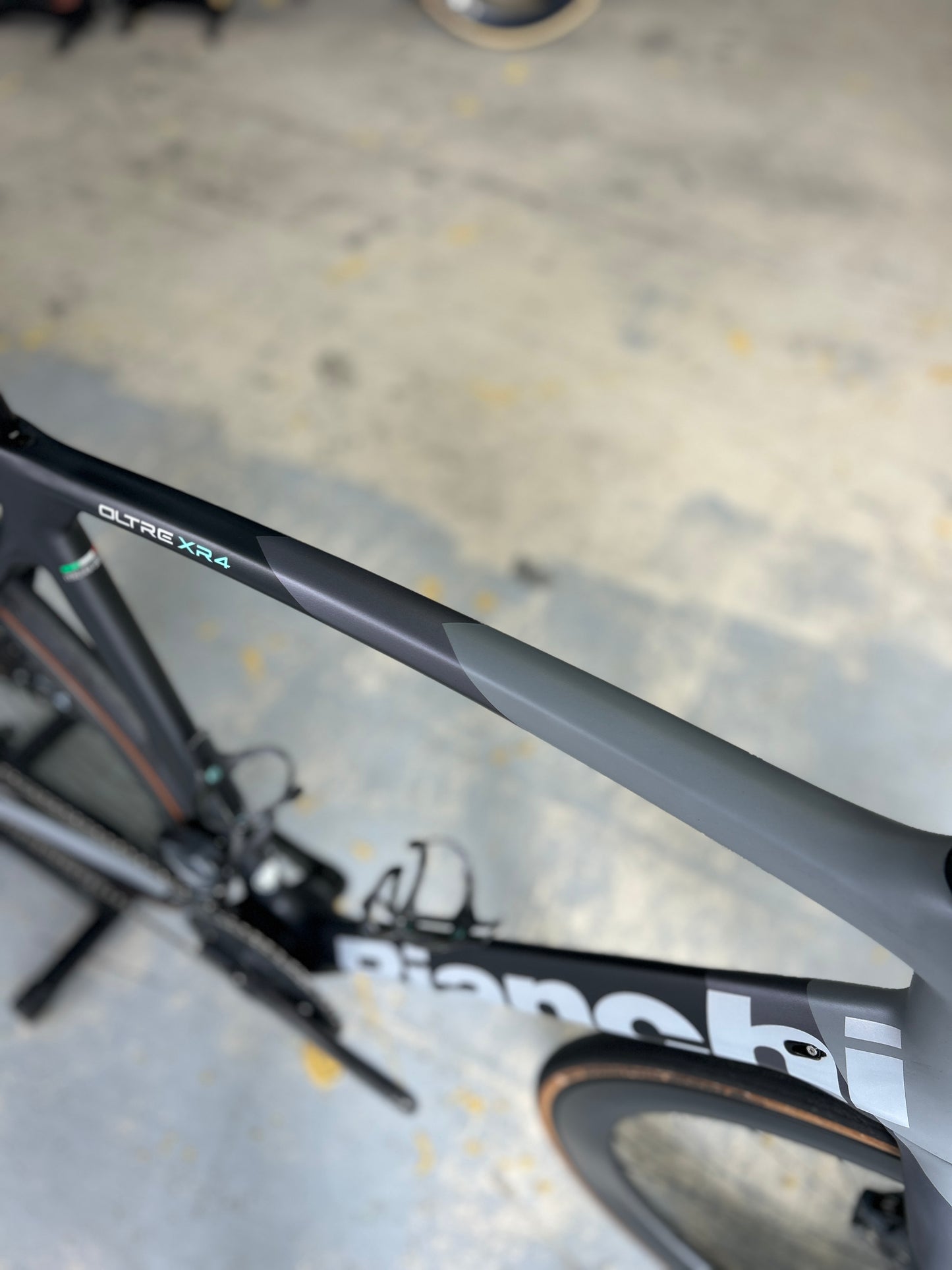 Bianchi Oltre XR4 AXS Carbon Road Bike