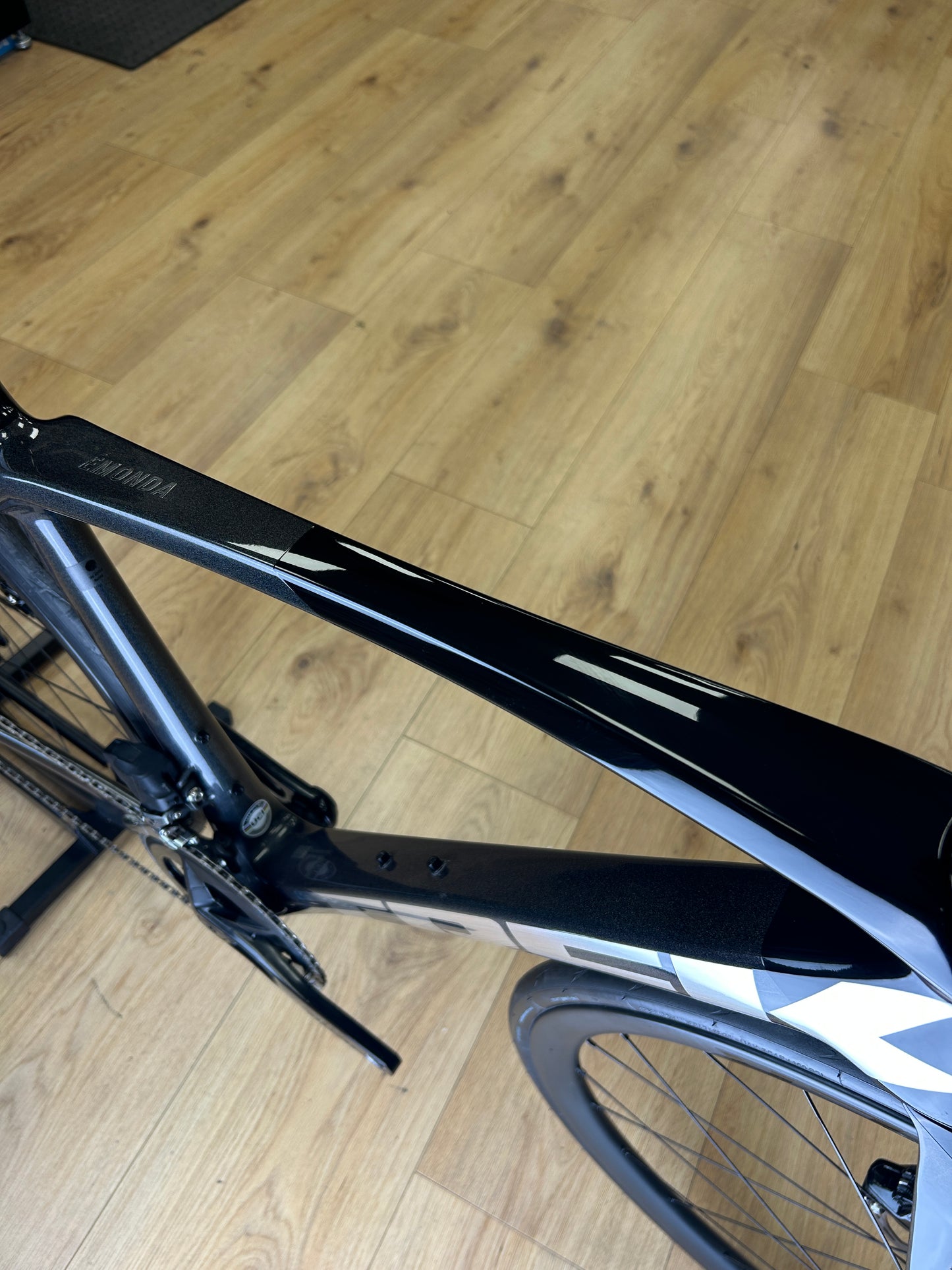 Trek Emonda SL6 AXS Carbon Road Bike