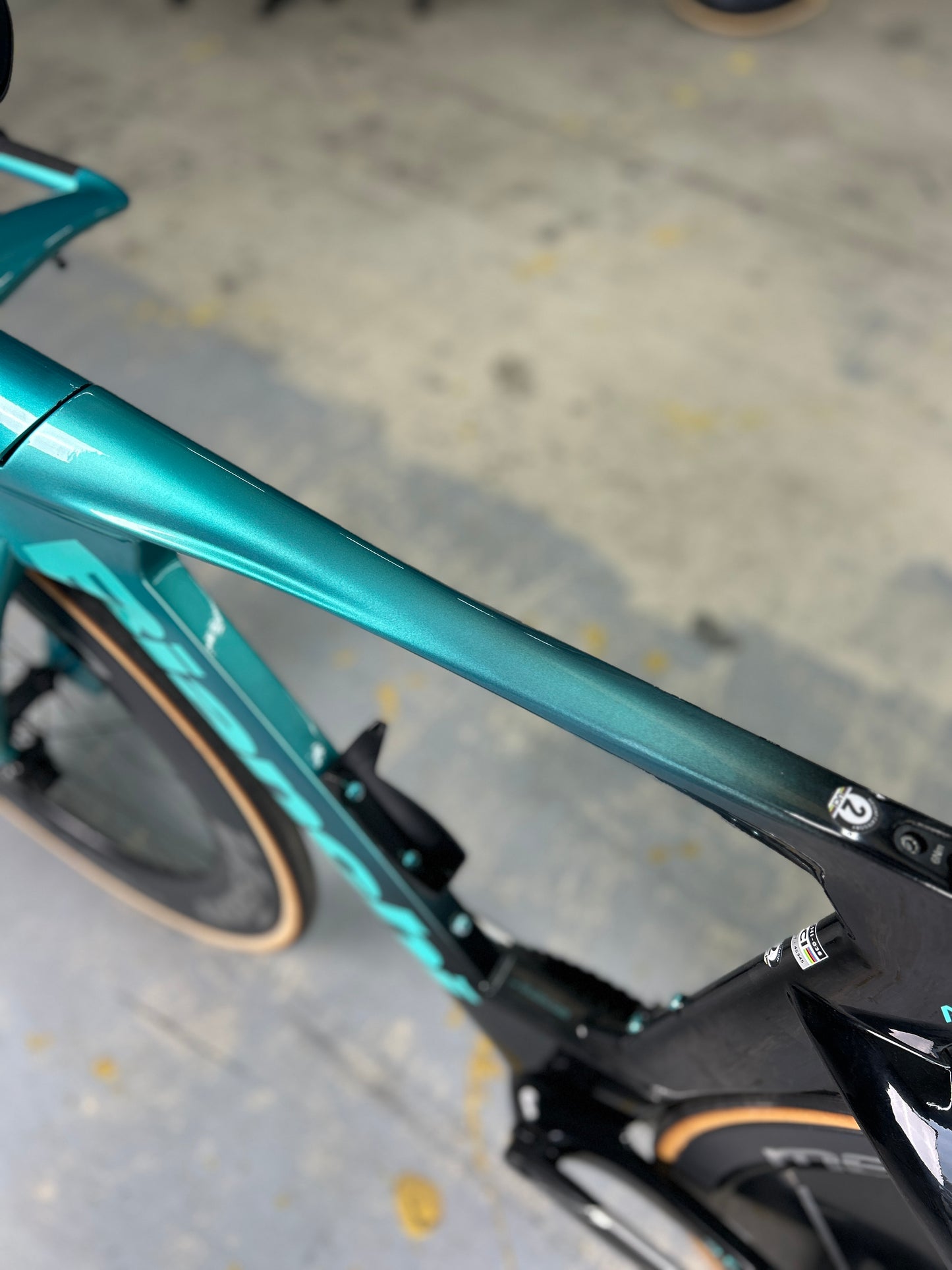 Bianchi Aquila RC Disc Di2 Carbon TT