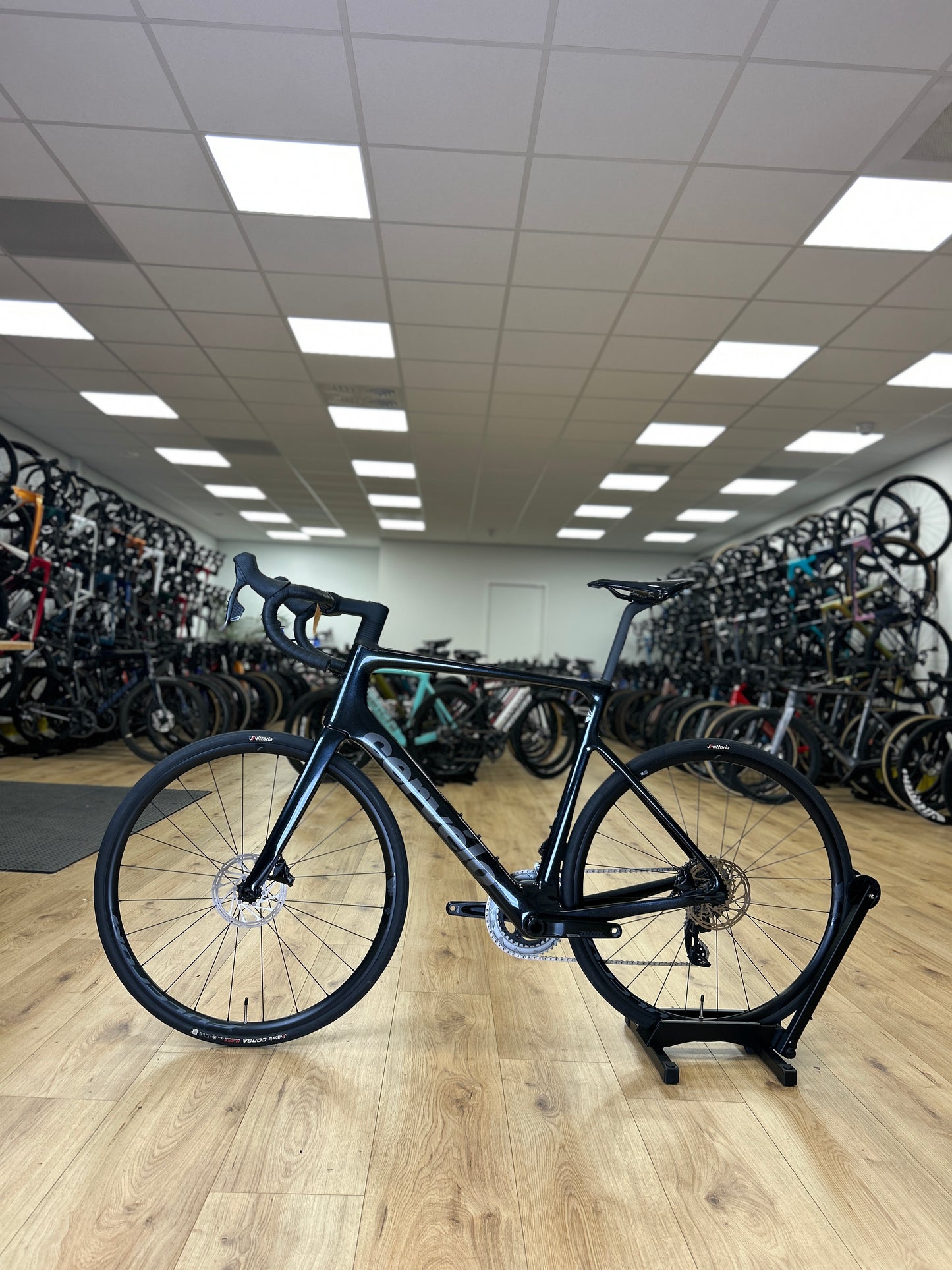 0km Showroom Model Cervélo Caledonia-5 AXS Carbon Racefiets