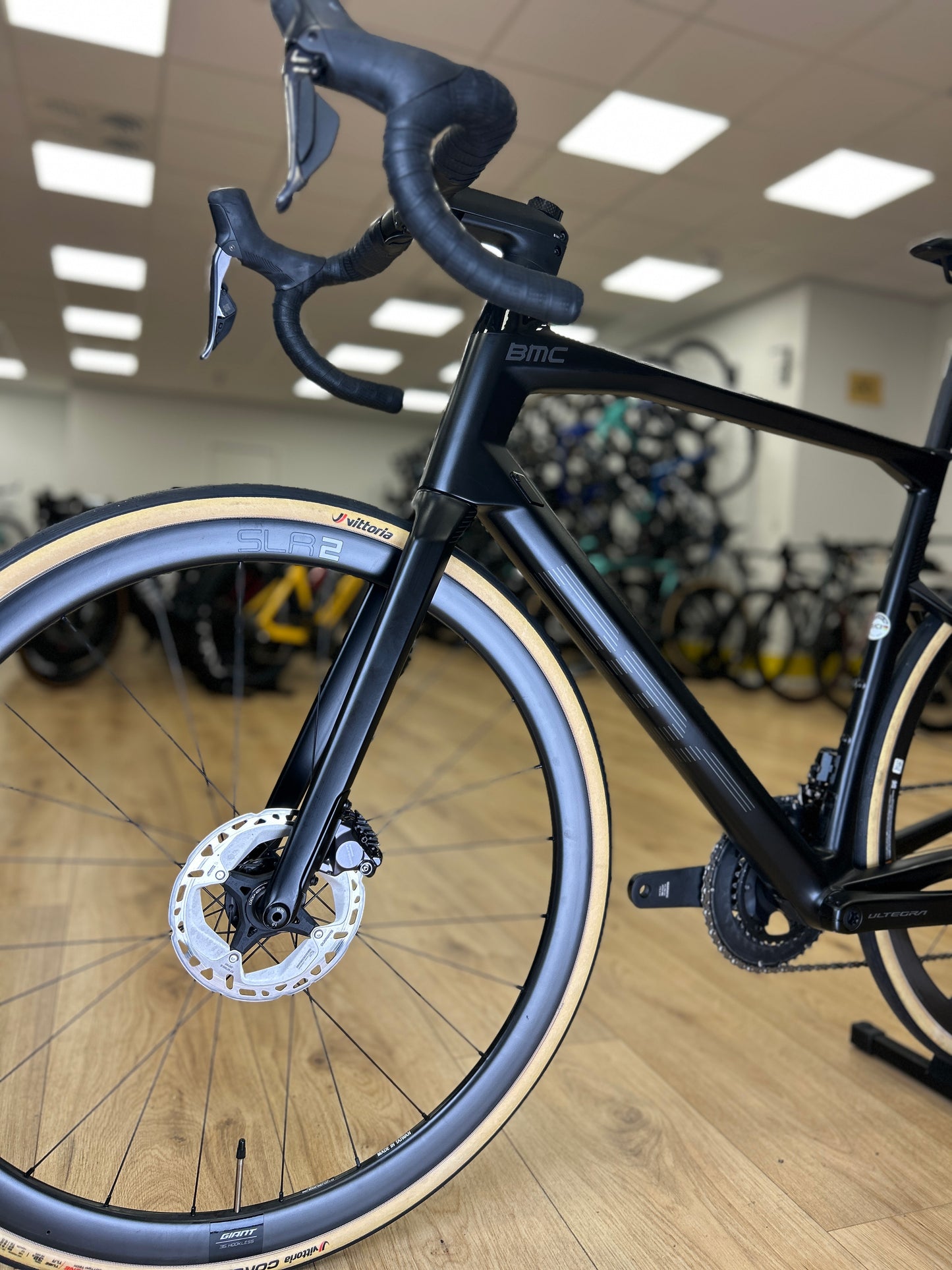 BMC RoadMachine 01 Di2 Carbon Road Bike