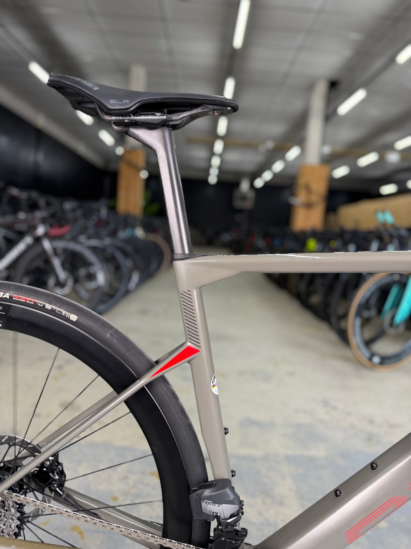 BMC Roadmachine 01 THREE AXS Carbon Racefiets