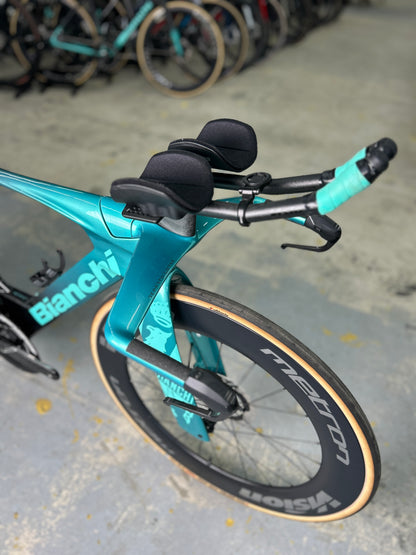 Bianchi Aquila RC Disc Di2 Carbon TT