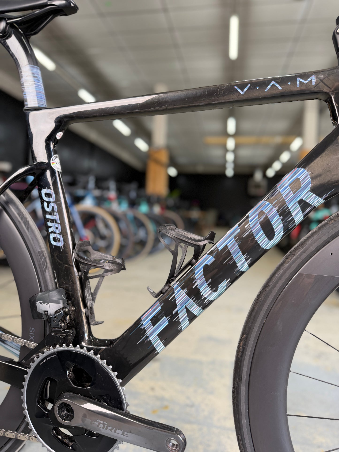 Factor Ostro VAM AXS Carbon Racefiets