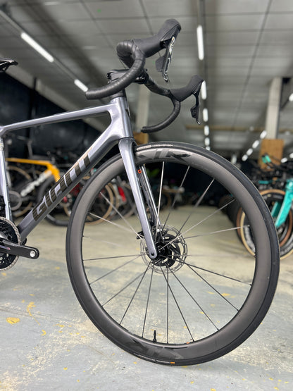 Showroom Model Giant TCR Advanced Pro 0 AXS Carbon Race Bike