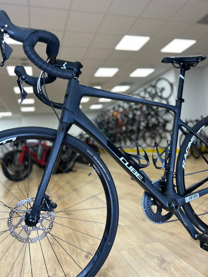 Cube Attain Carbon Ultegra Racefiets