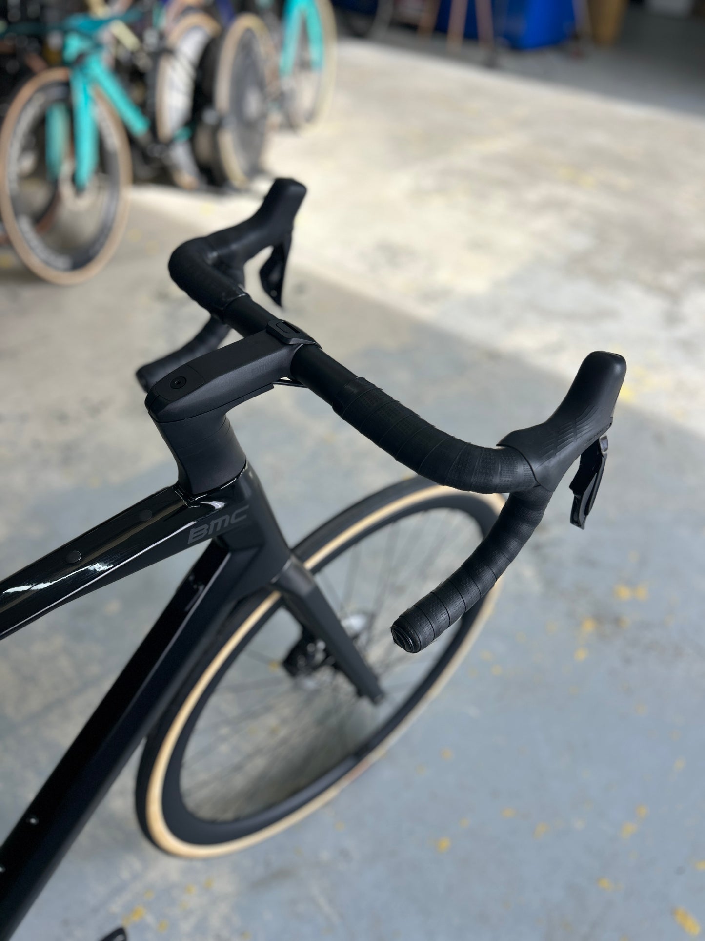 NEW BMC Road Machine 01 Di2 Carbon Road Bike
