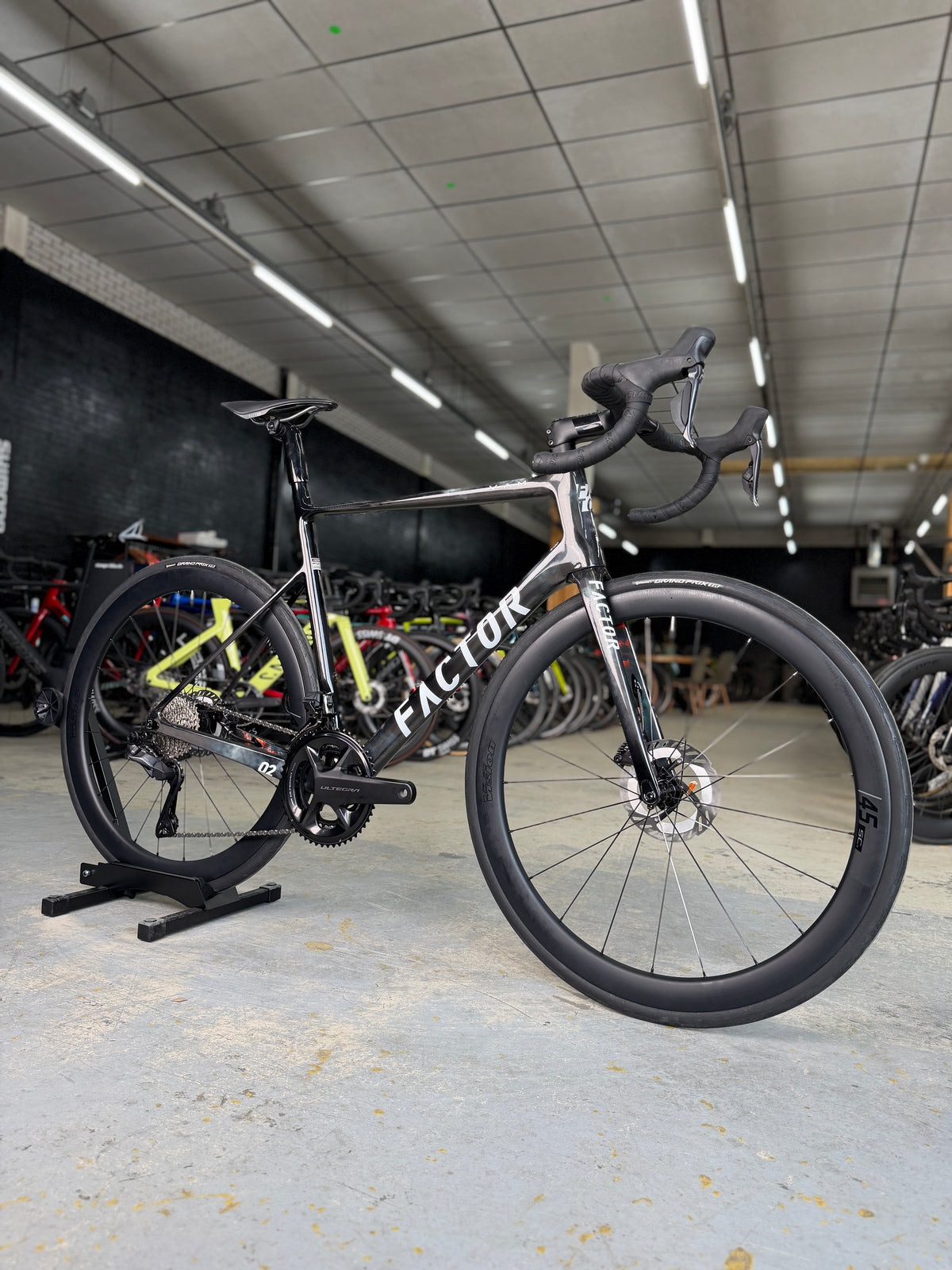 NIEUW Factor O2 VAM Di2 Carbon Racefiets