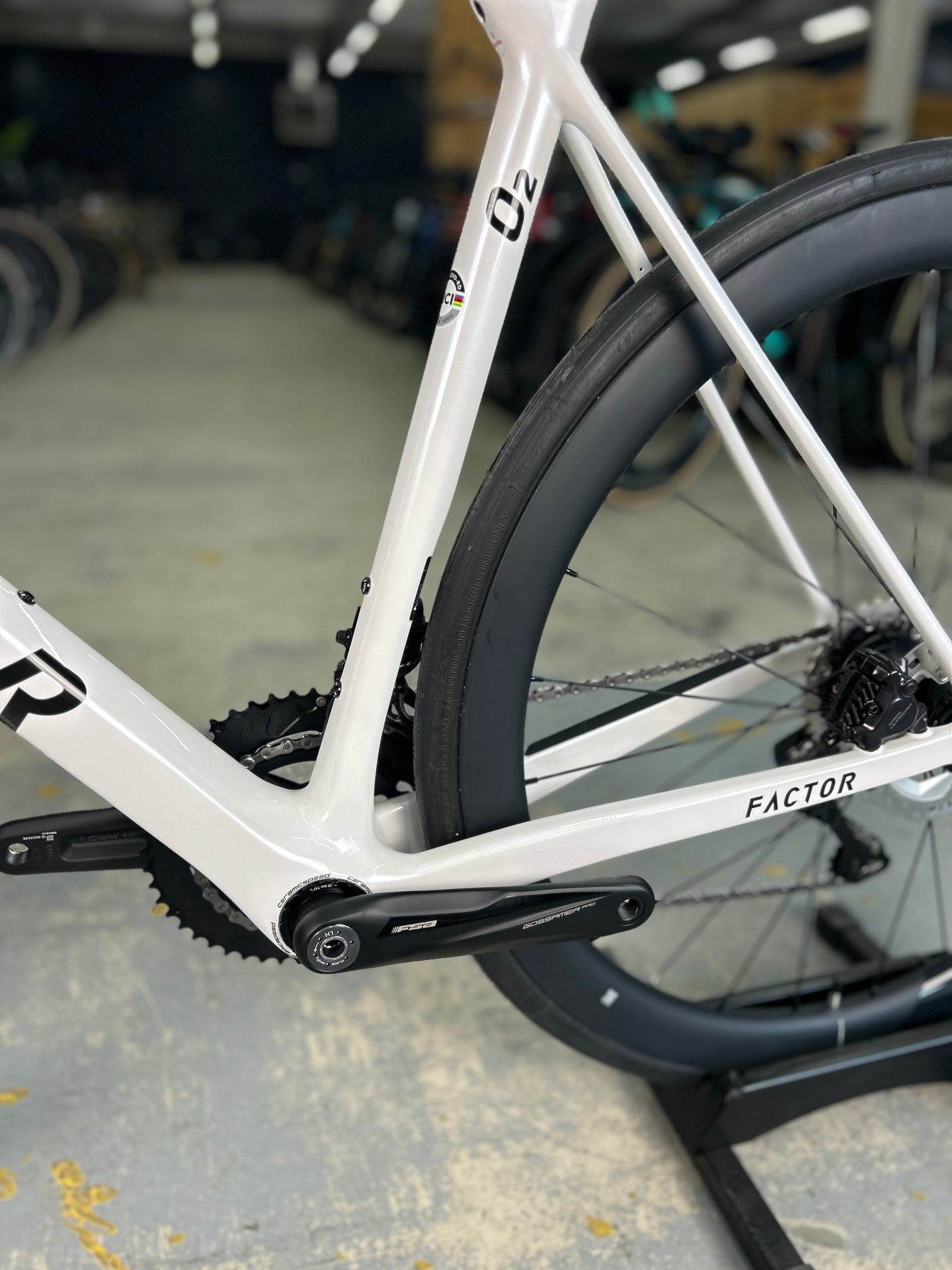 Showroom Factor O2 Di2 Carbon Racefiets