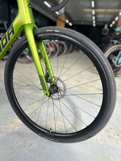 Showroom Model Merida Scultura Endurance GR 8000 Carbon Road Bike