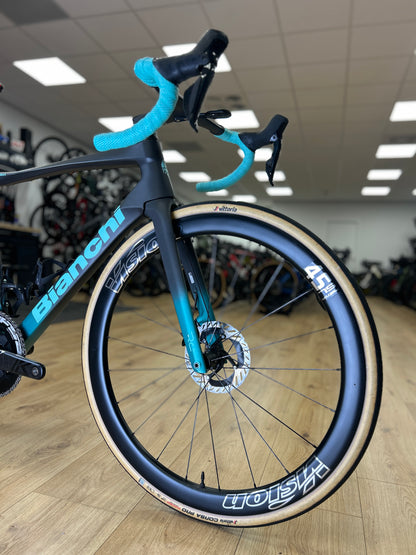 Bianchi Specialissima RC Di2 Dura Ace Carbon Road Bike