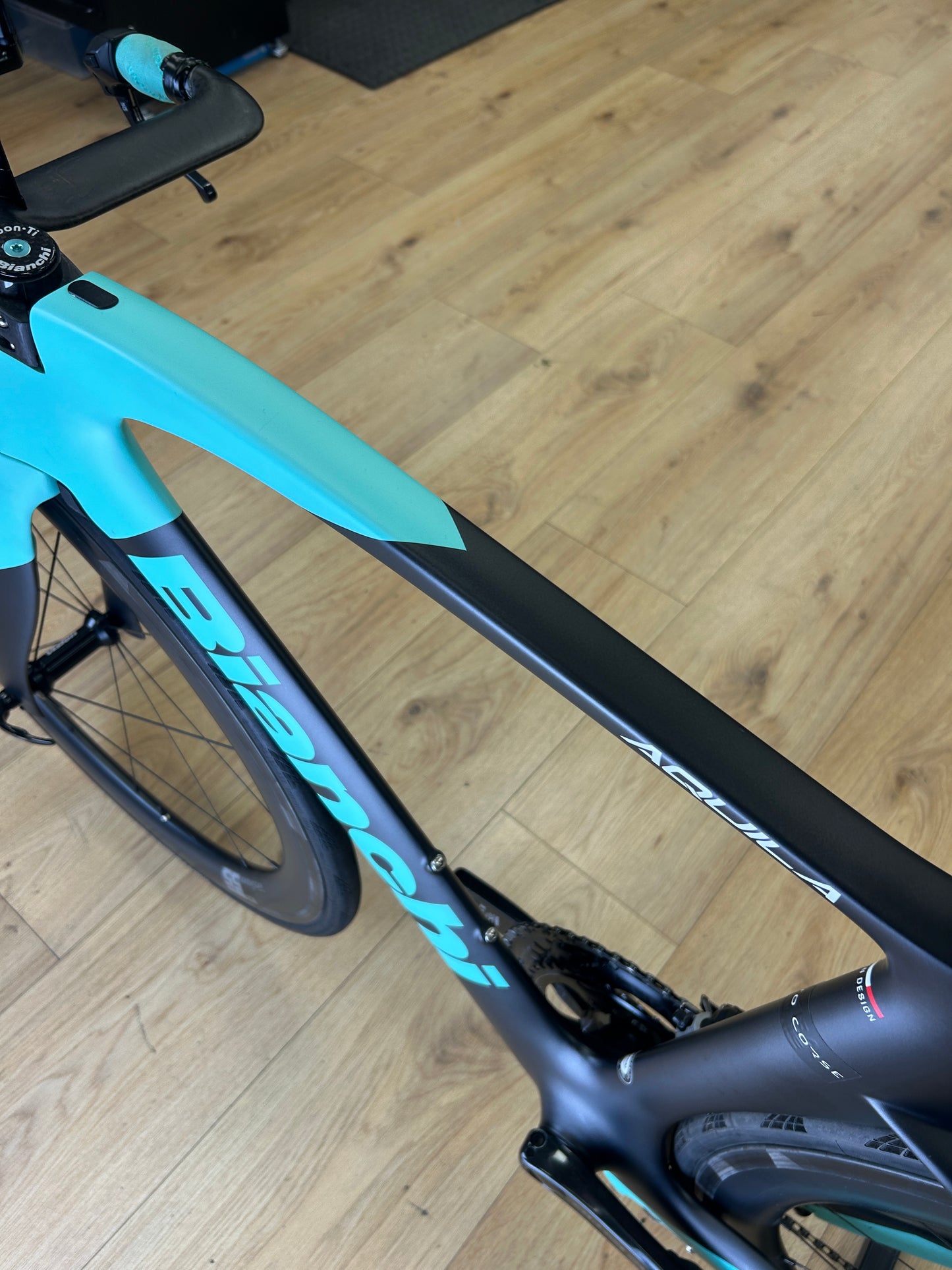Bianchi Aquila CV Di2 Carbon Road Bike