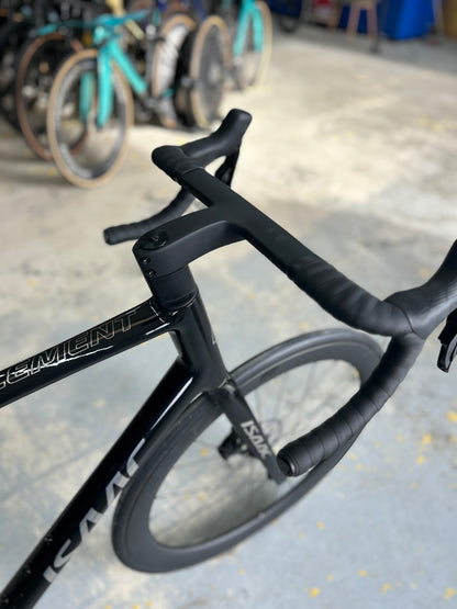 NIEUW Isaac Element Di2 Carbon Racefiets