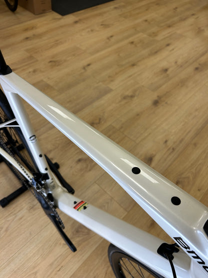 NEW - BMC Road Machine Ultegra Carbon Disc Racefiets