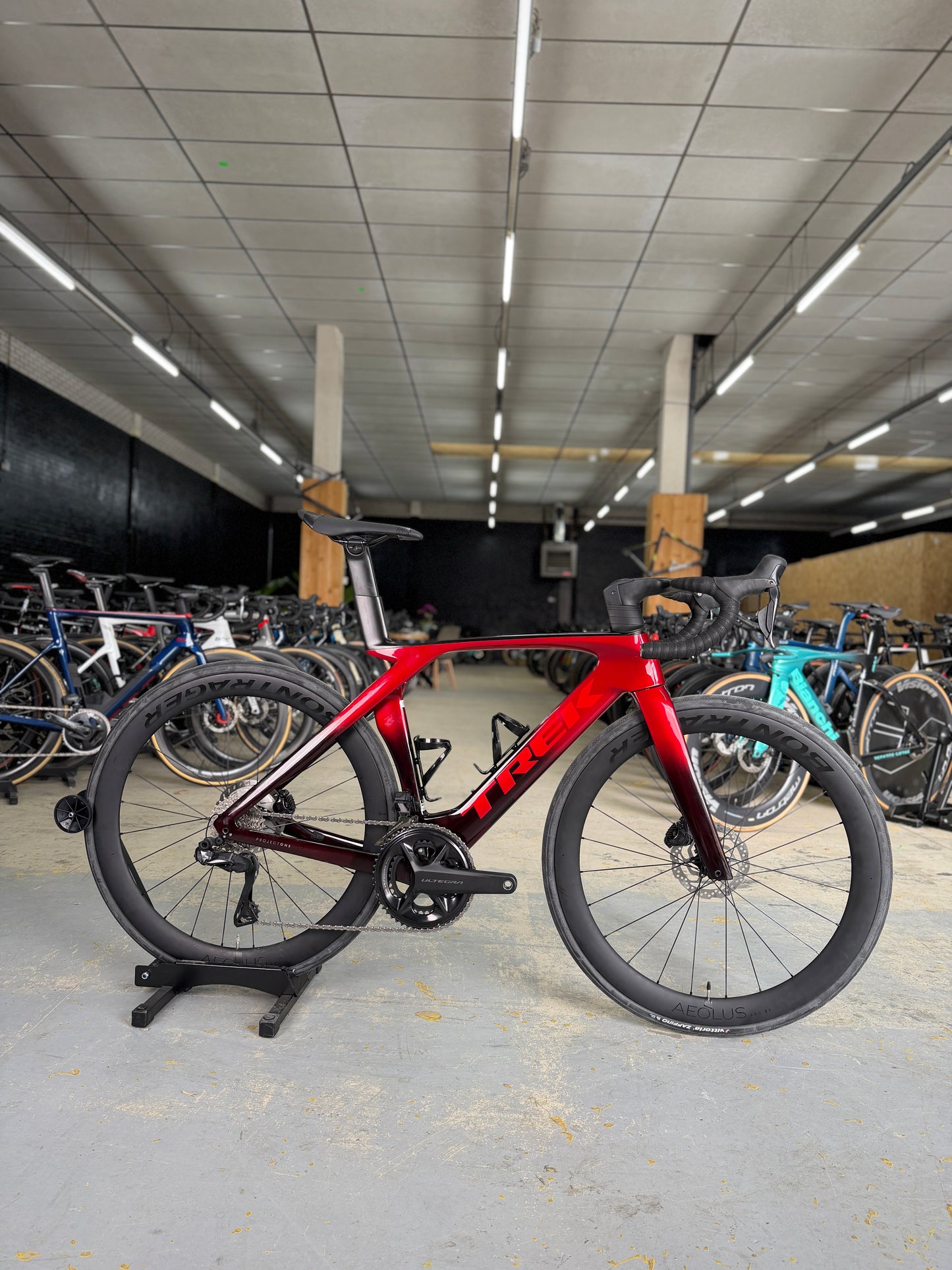 Trek Madone SLR7 Di2 Carbon Road Bike