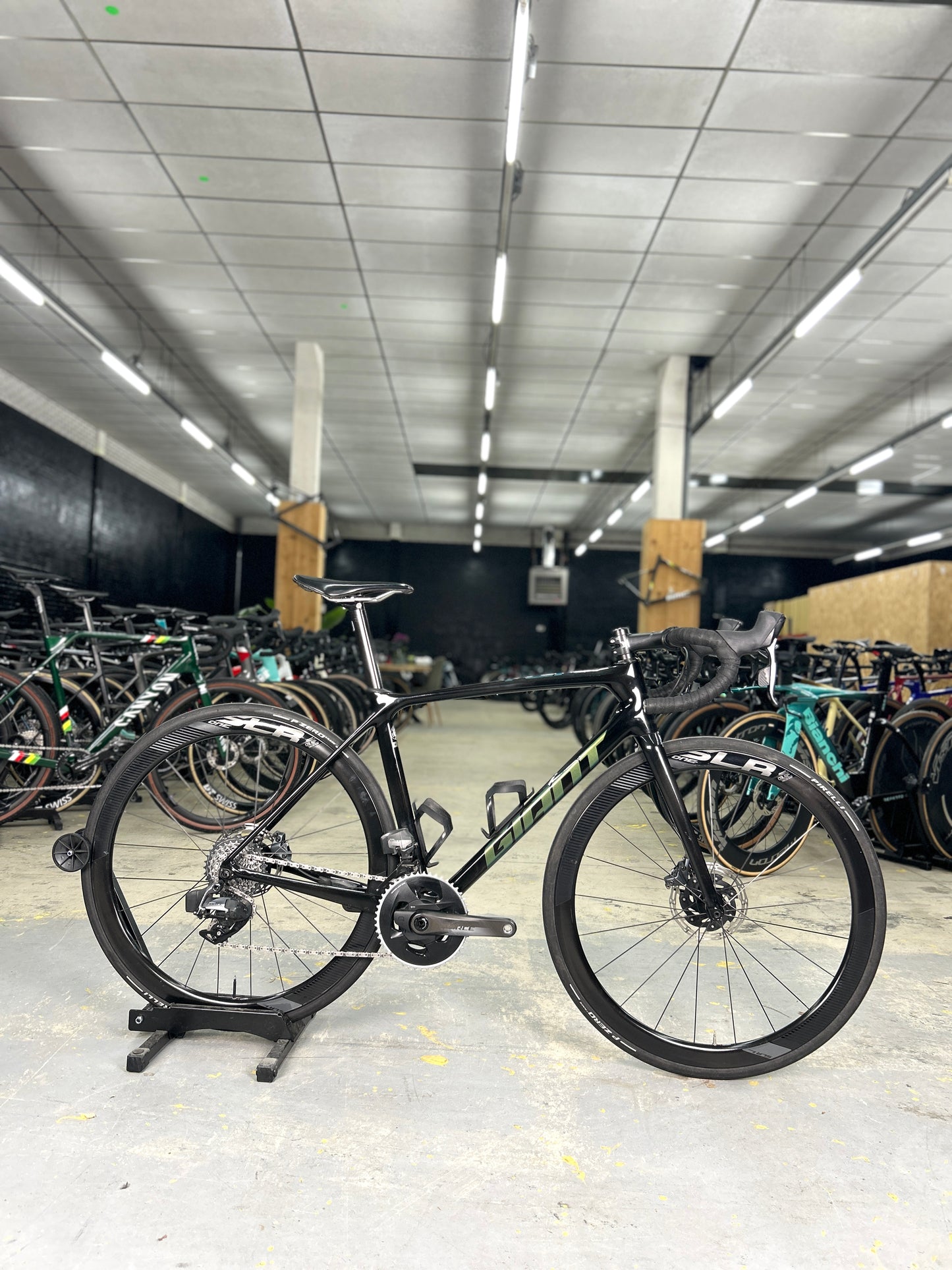 Giant TCR Advanced Pro 0 AXS Carbon Road Bike