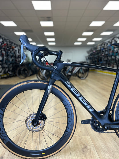 Sensa Giulia Carbon Racefiets