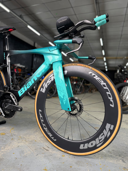 Bianchi Aquila RC Disc Di2 Carbon Racefiets
