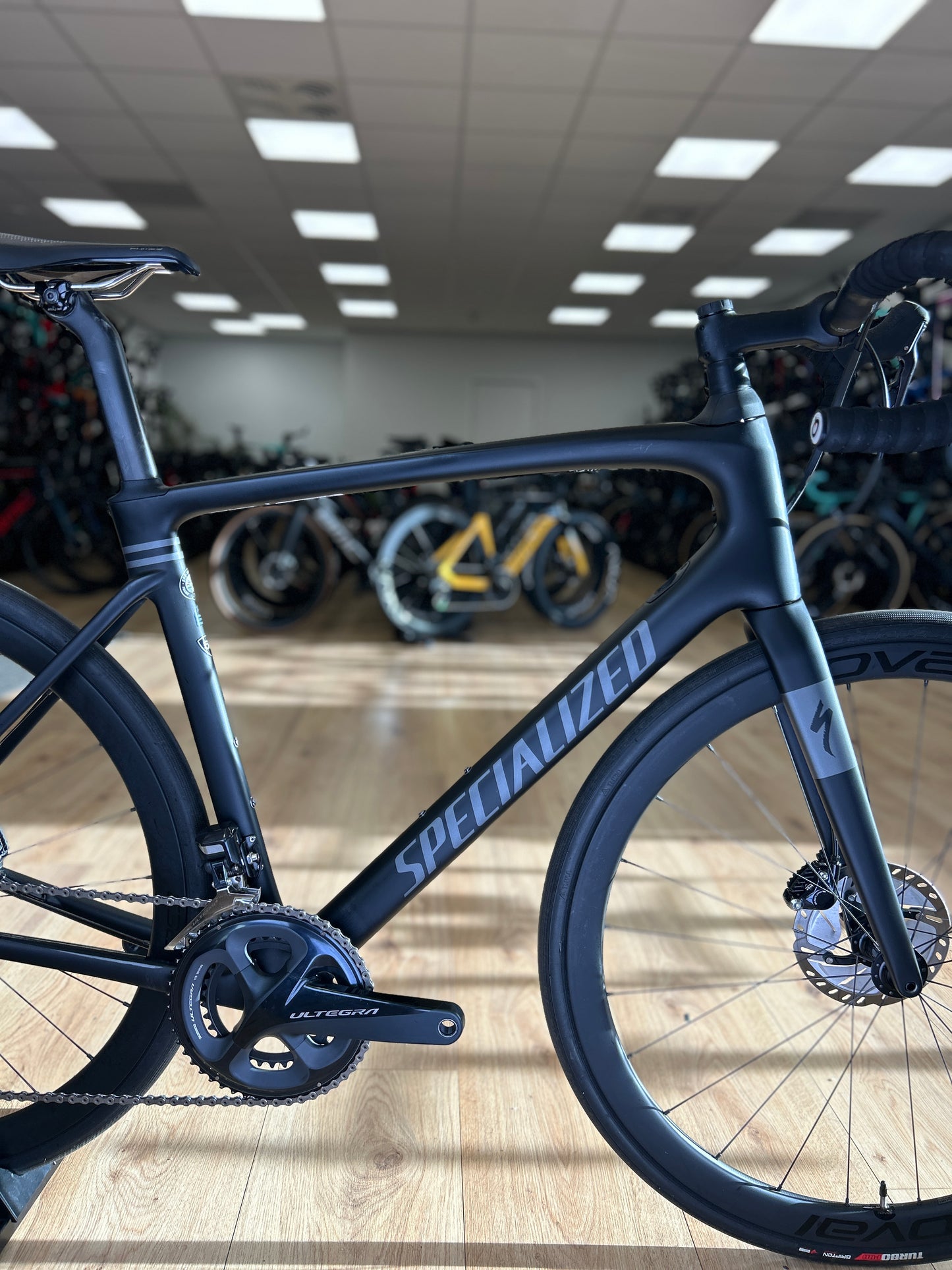Specialized Roubaix Expert Di2 Carbon Road Bike