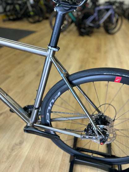 Showroom Model Gilbertson Allure Disc Racefiets