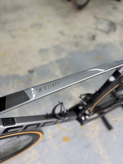 Focus Izalco Max 9.7 Di2 Carbon Racefiets