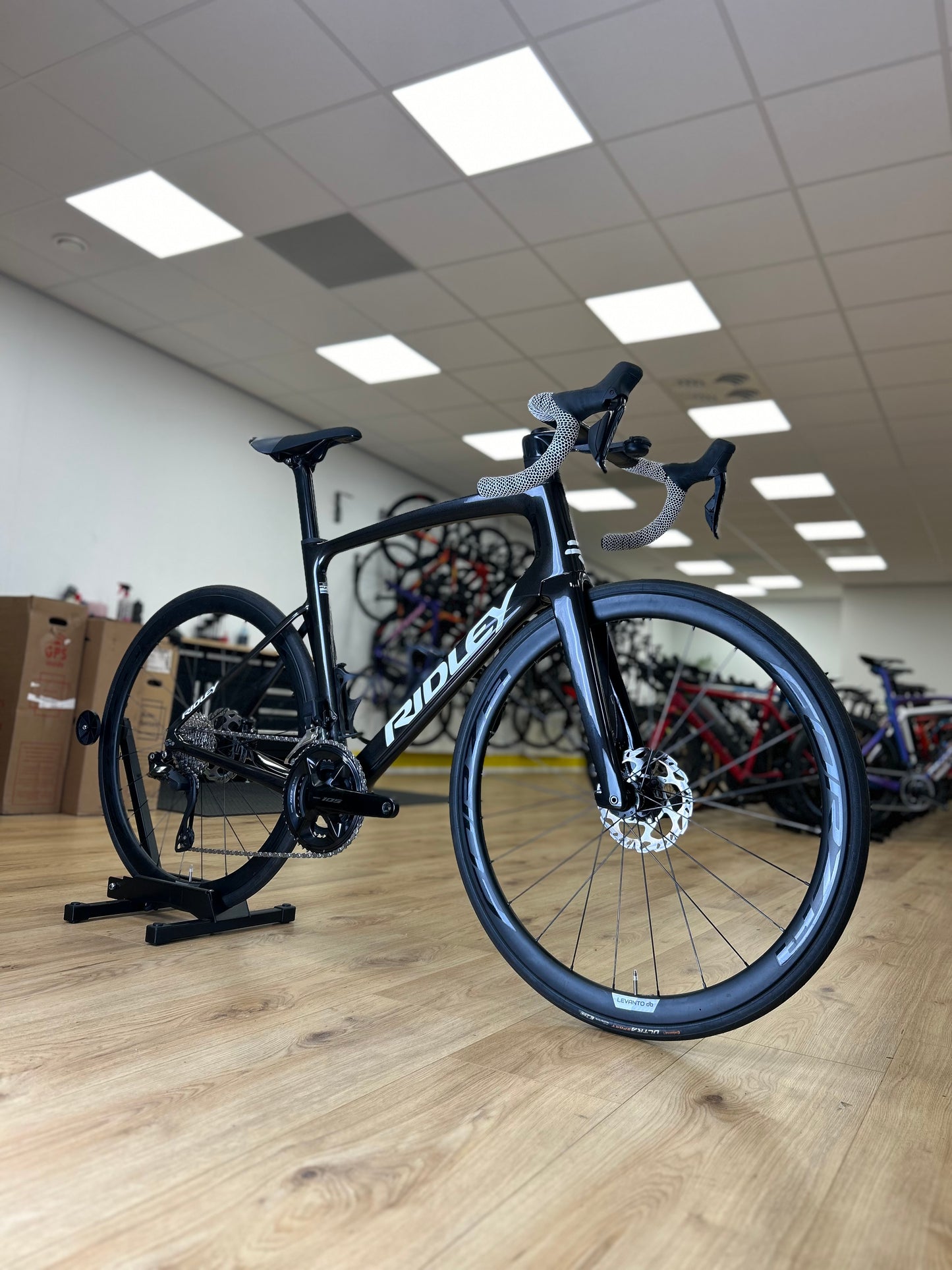 Ridley Noah Di2 Disc Full Carbon Racefiets