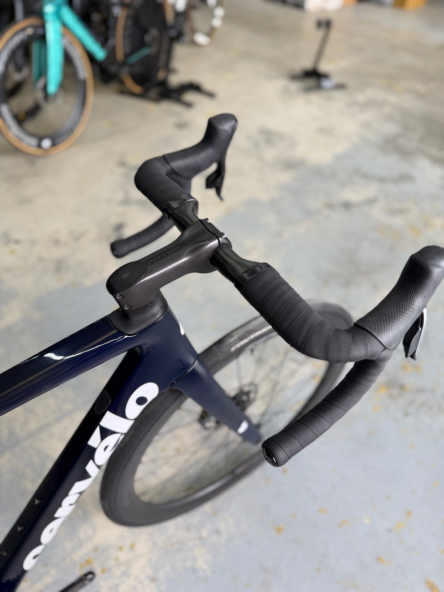 Cervélo Caledonia-5 Red eTap Carbon Racefiets