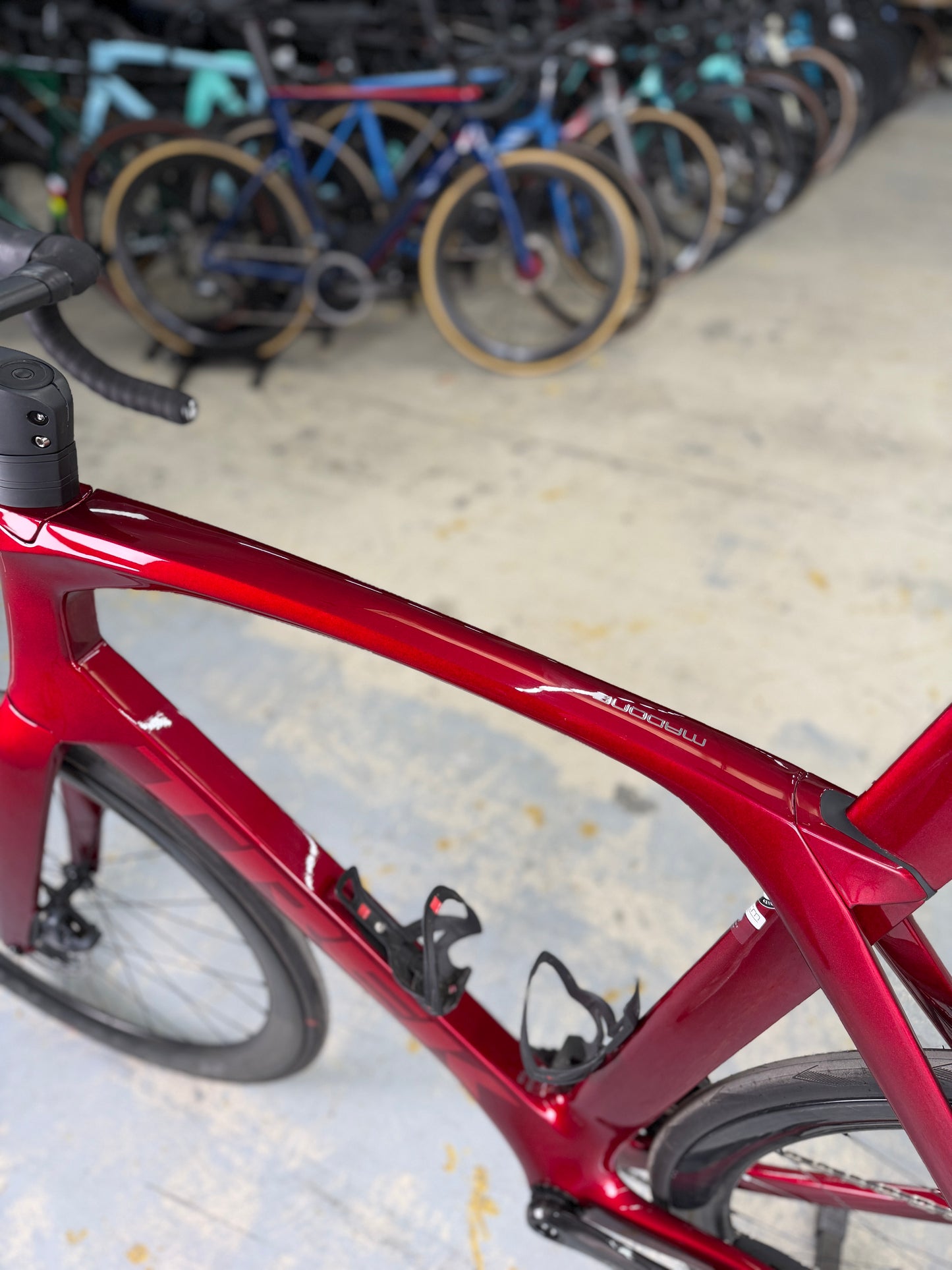 1000km Trek Madone SLR7 eTap Carbon Racefiets